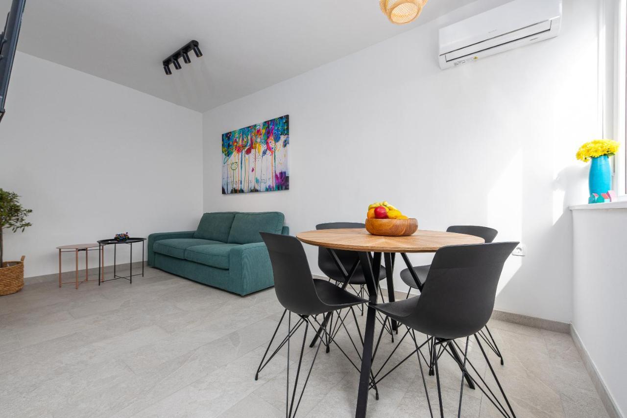 Urban Vibe Zadar Apartment ภายนอก รูปภาพ